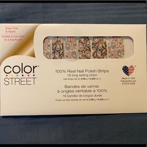 Color Street Oops-a-Paisley